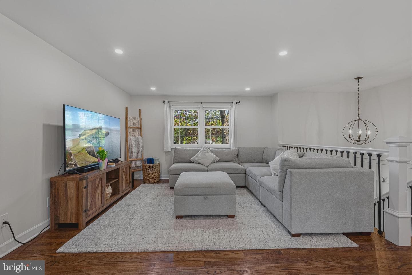 10725 Freds Oak Court photo 4