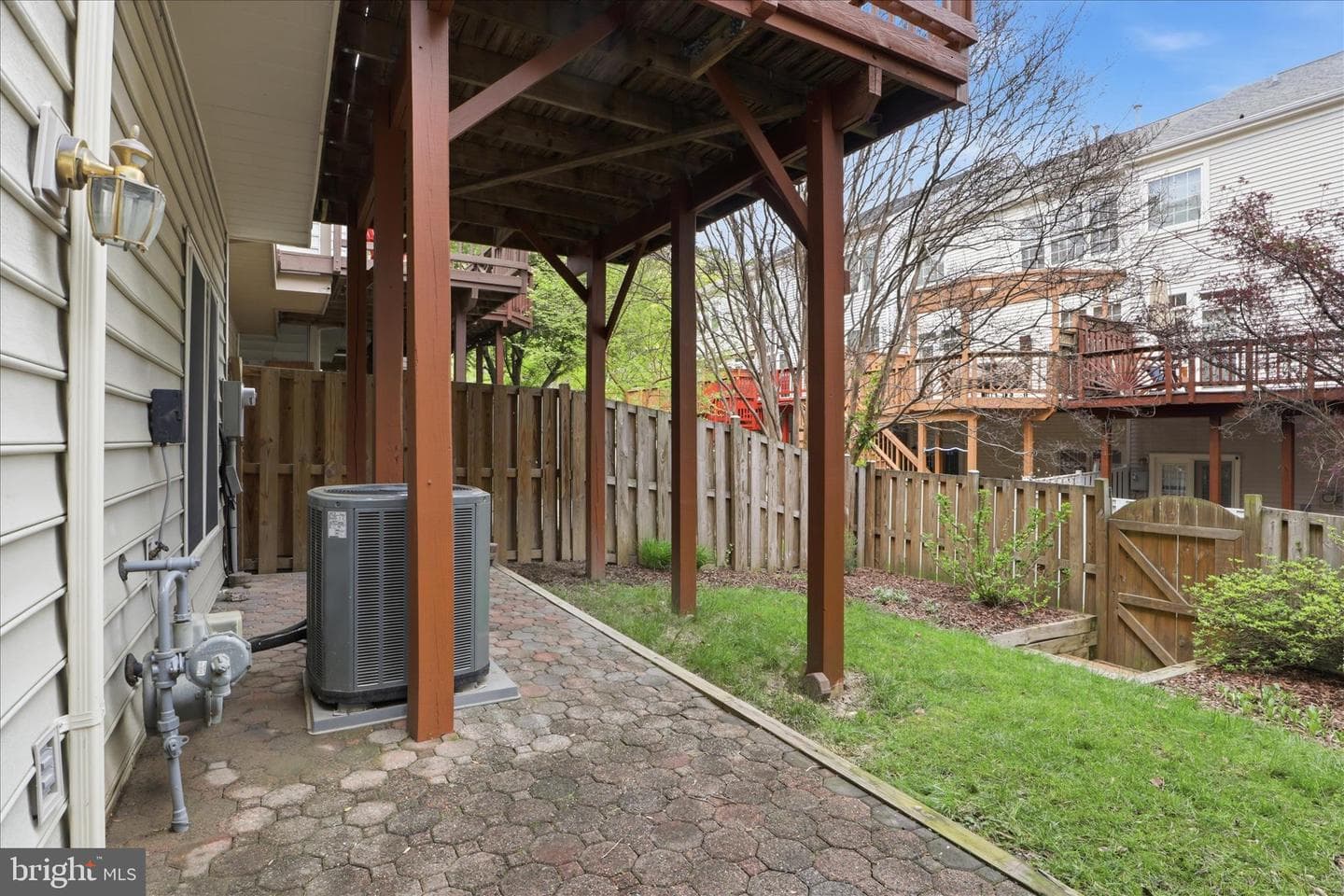 9566 Lagersfield Circle photo 28