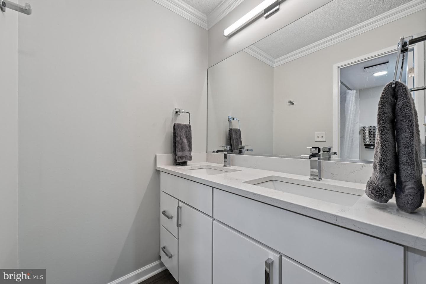 8360 Greensboro Drive #1010 photo 24
