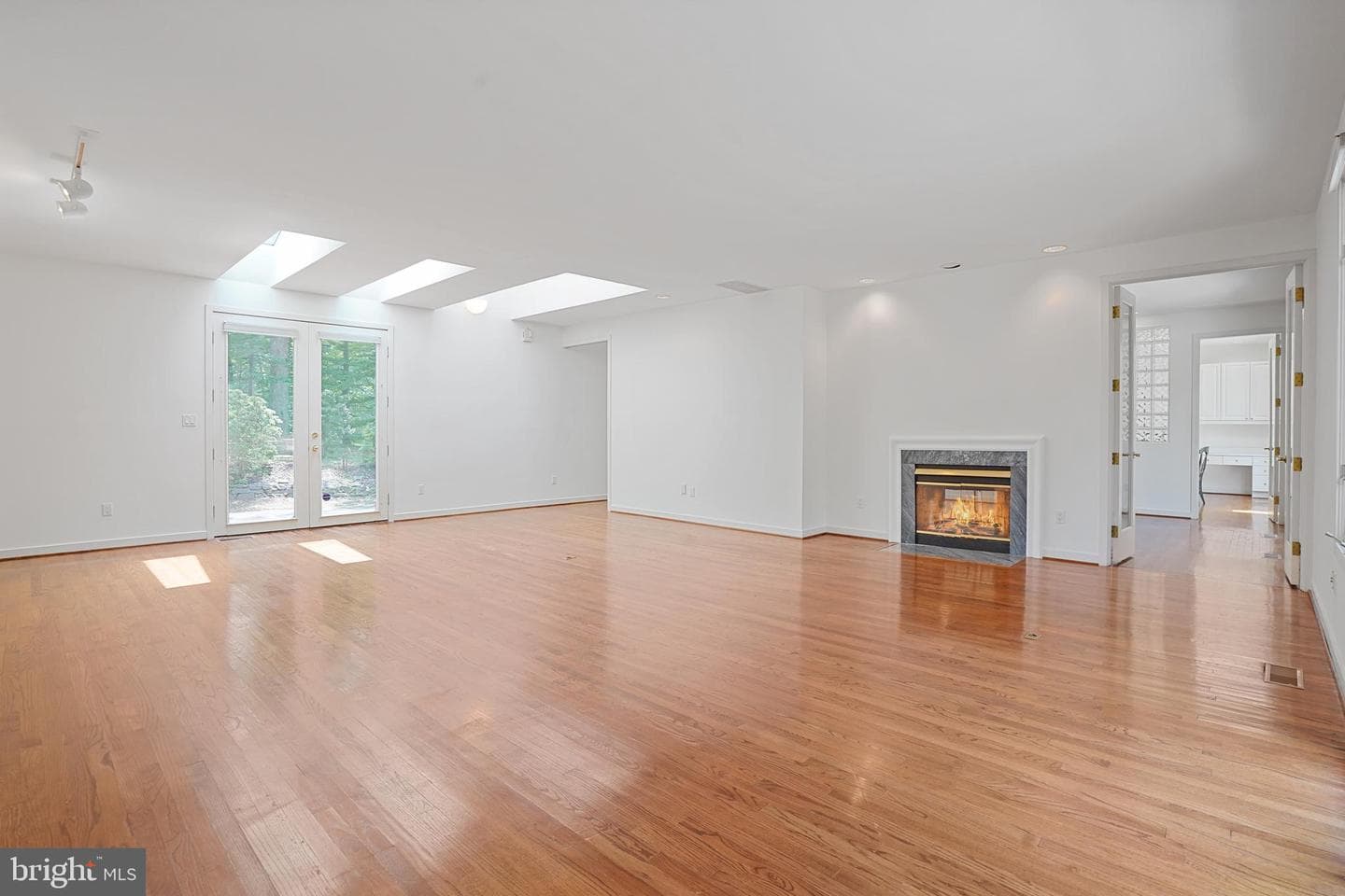 926 Saigon Road photo 12