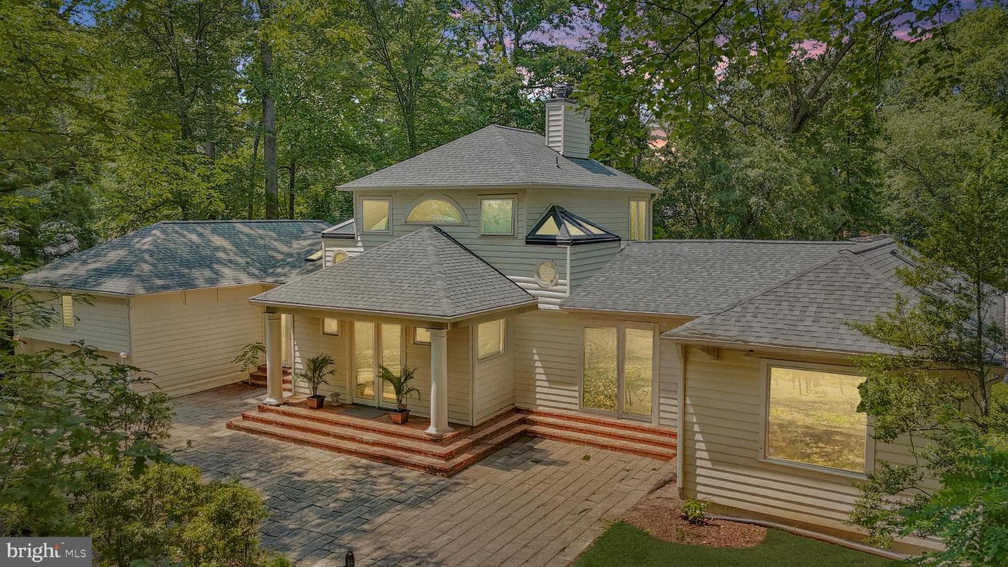 926 Saigon Road photo 31
