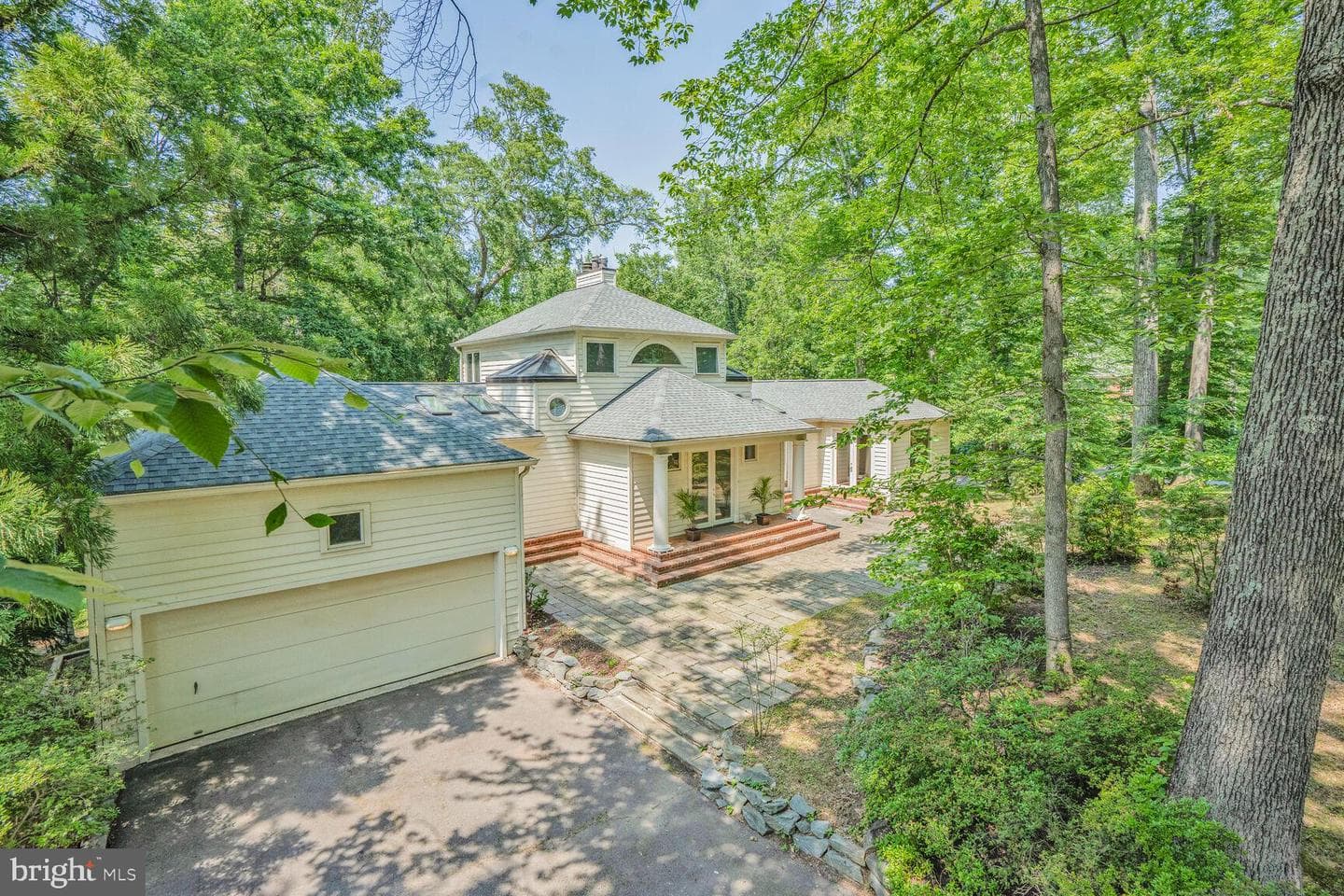 926 Saigon Road photo 53