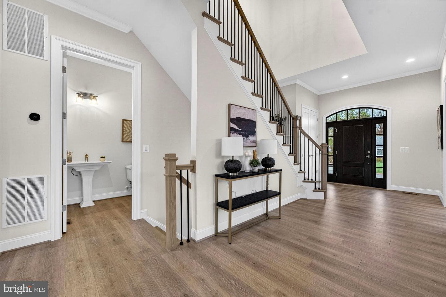 606 Meadow Lane SW photo 8