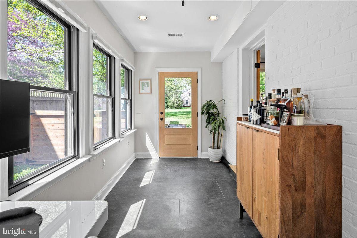 6411 14th Street photo 9