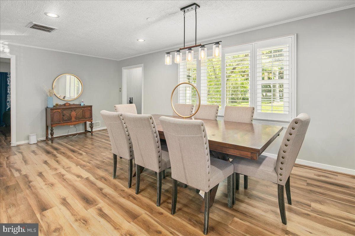 3700 Woodley Drive photo 4