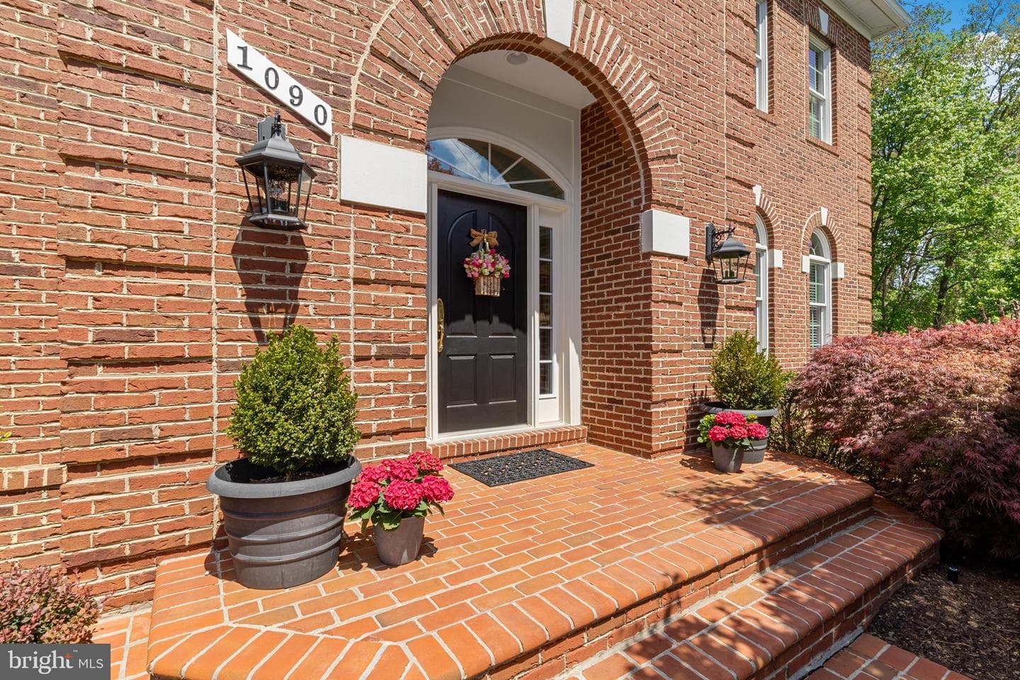 1090 Mill Field Court photo 6