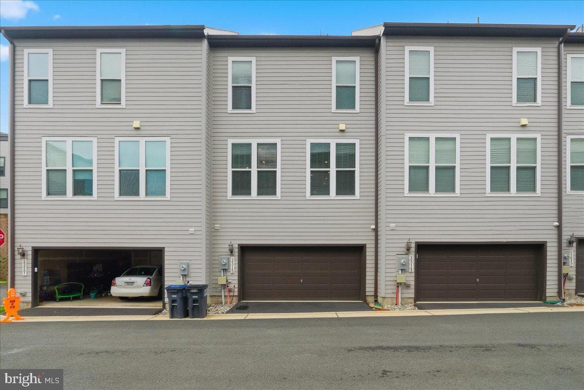 2315 Liberty Loop photo 34