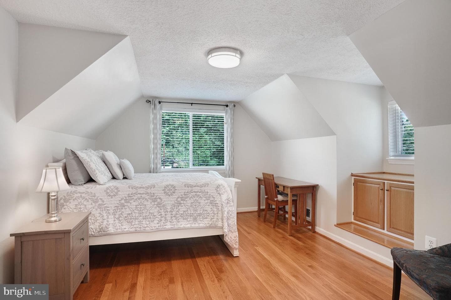 5300 Kings Park Drive photo 31