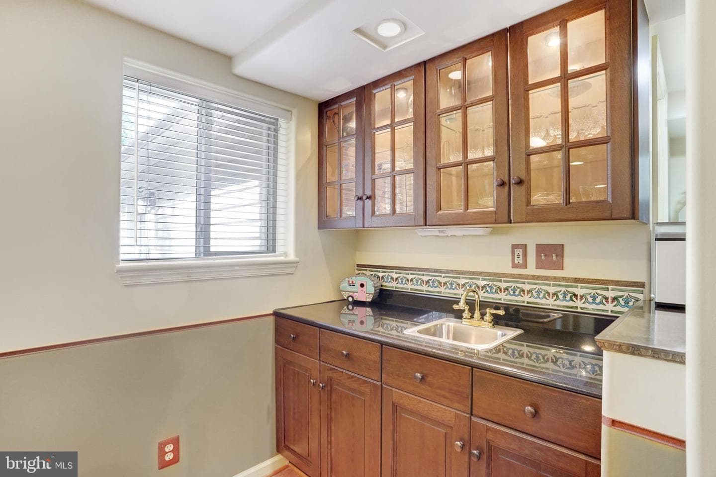 5300 Kings Park Drive photo 44