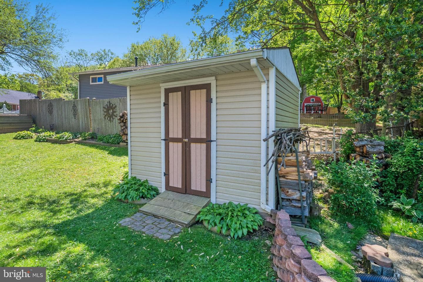 5300 Kings Park Drive photo 55