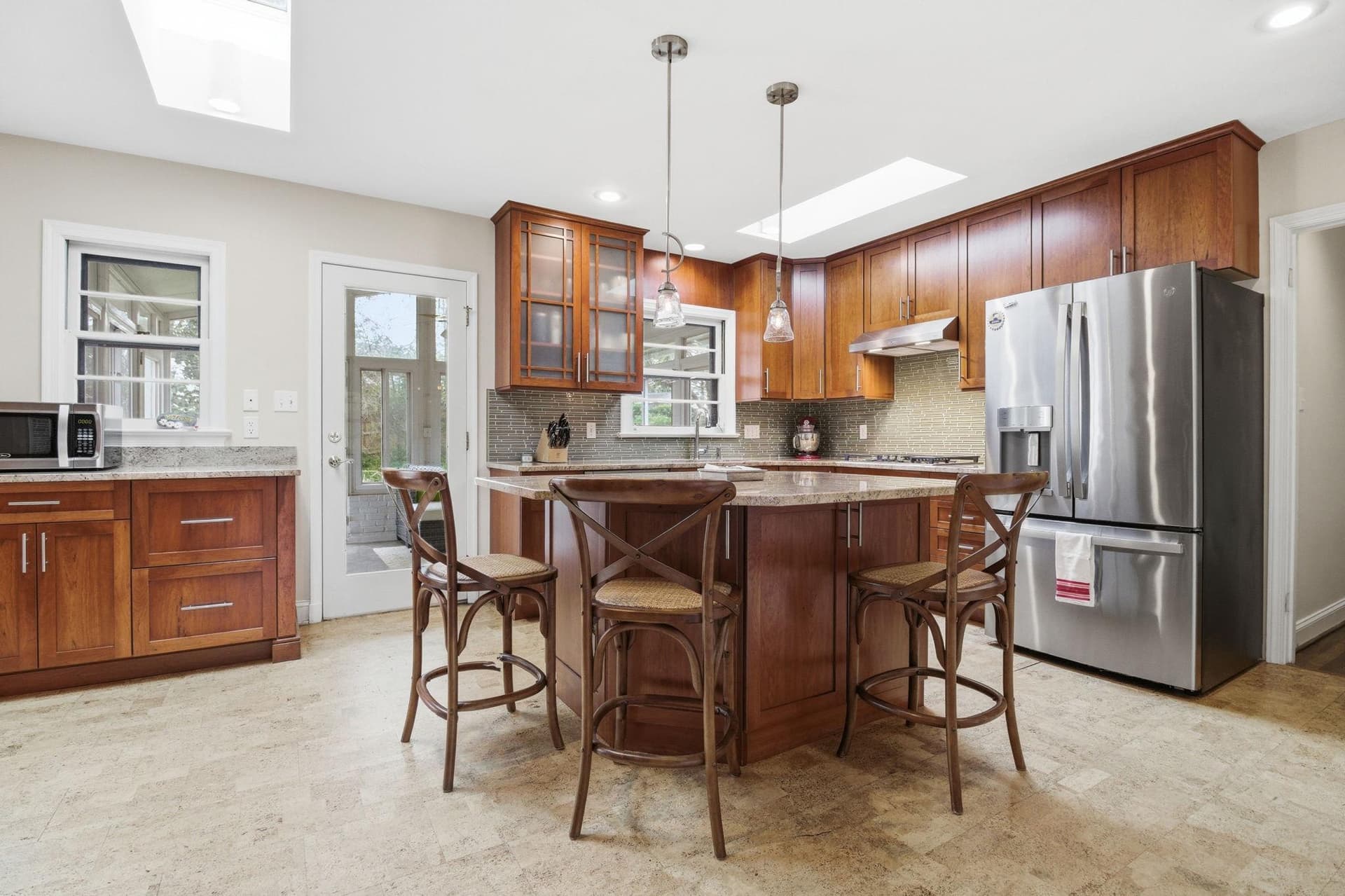 4637 Randolph Drive photo 18