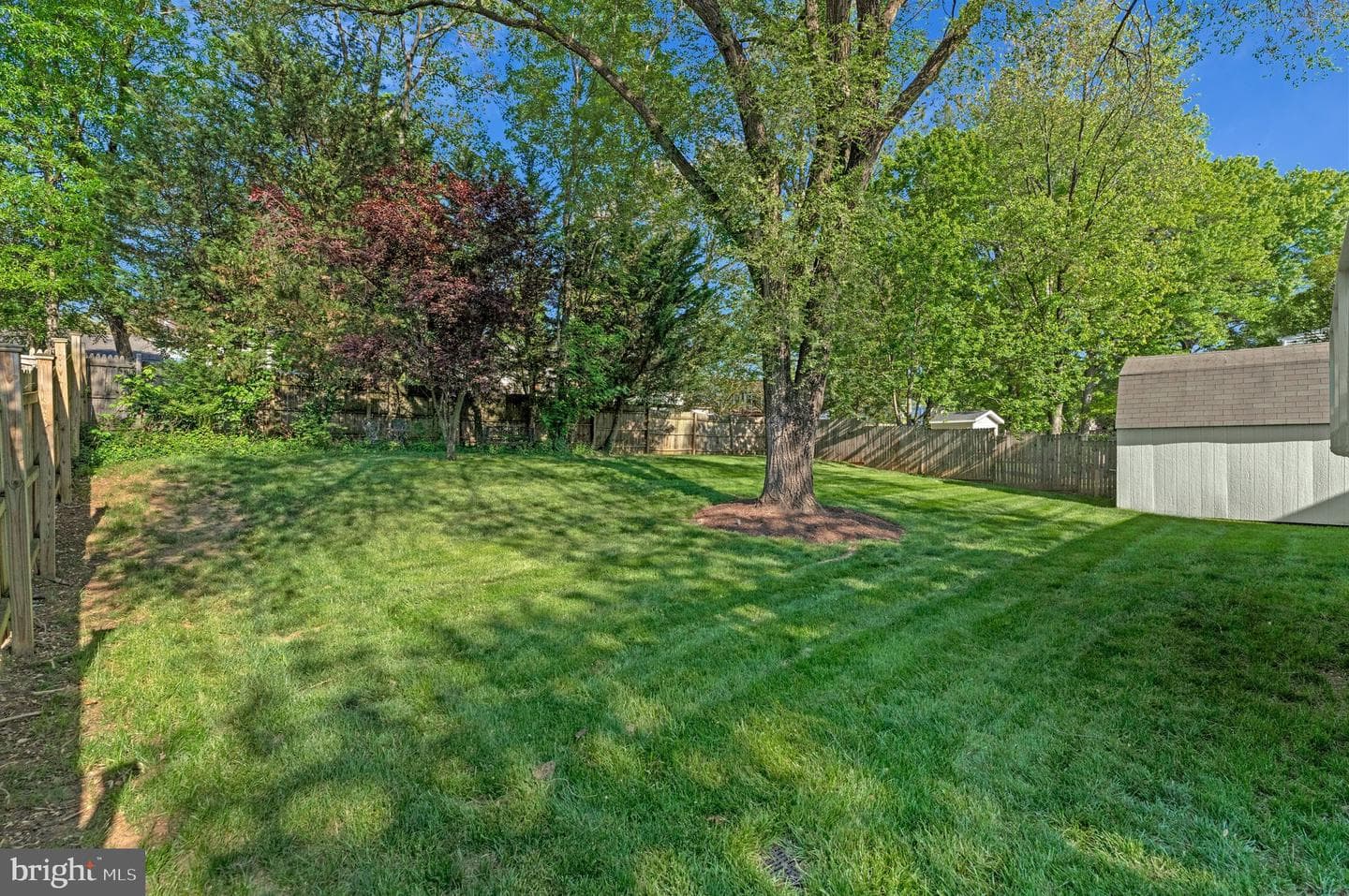 1105 Clarke Street photo 47