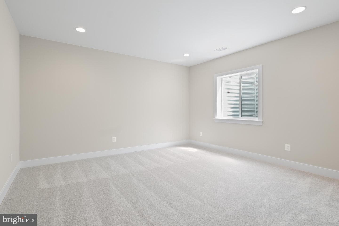2315 Stryker Avenue photo 80