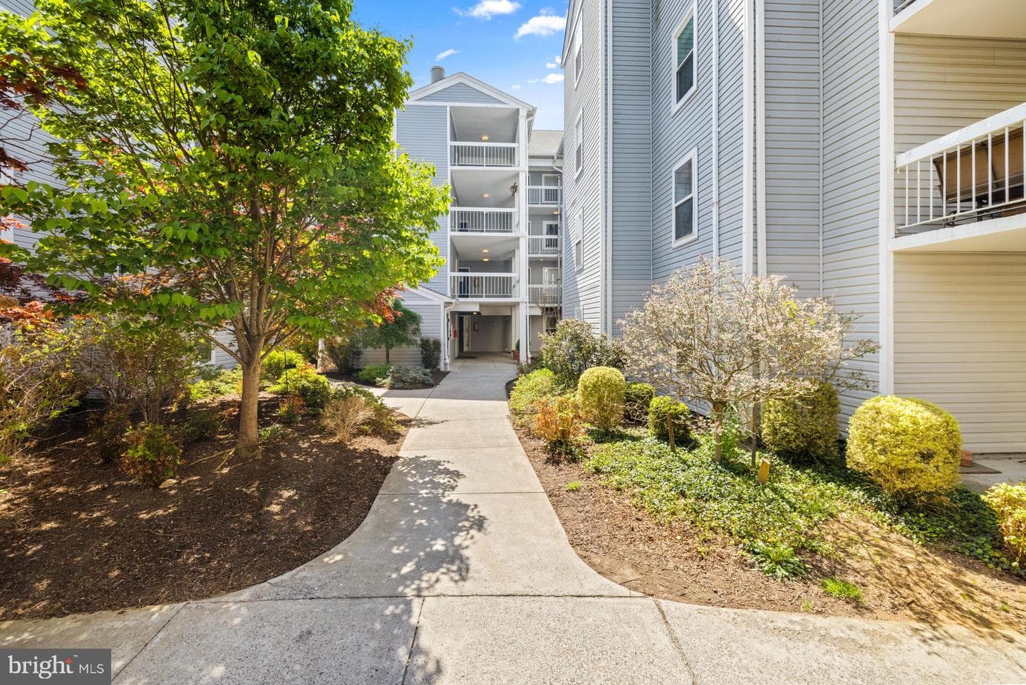 3179 Summit Square Drive #2-C4 photo 2