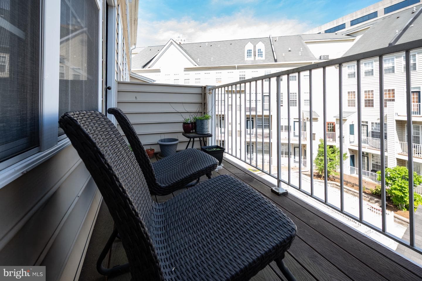 2664 Manhattan Place #305 photo 34