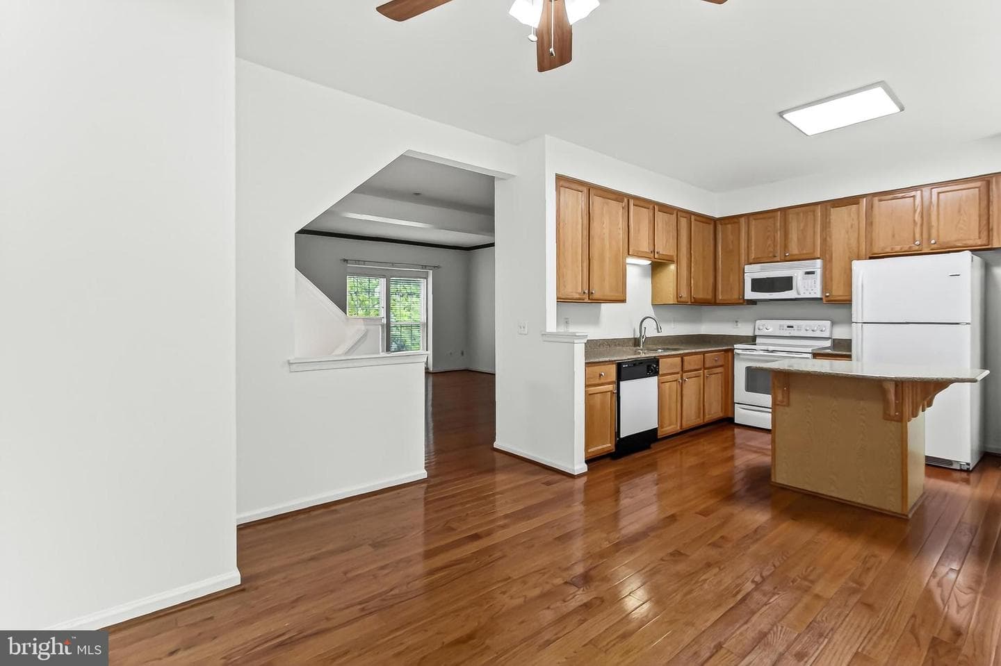 14210 Glade Spring Drive photo 20