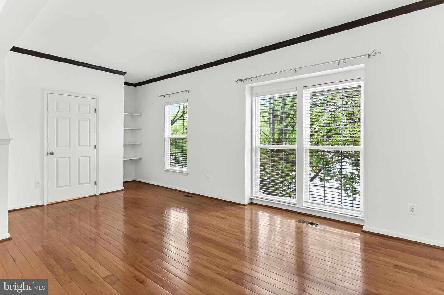 14210 Glade Spring Drive photo 9