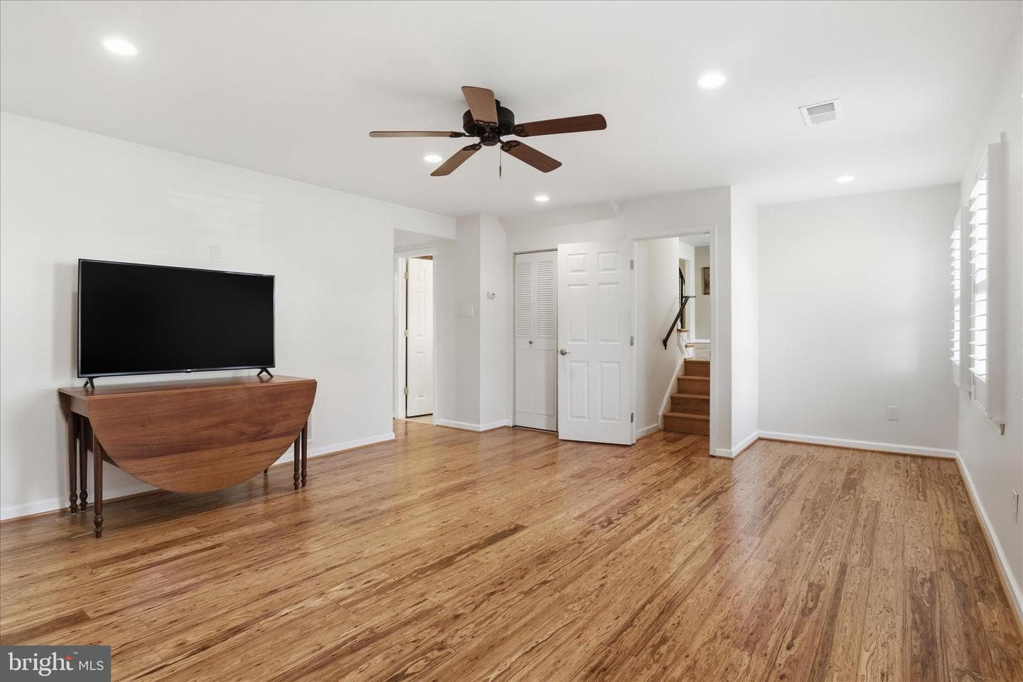 5457 Broadmoor Street photo 36