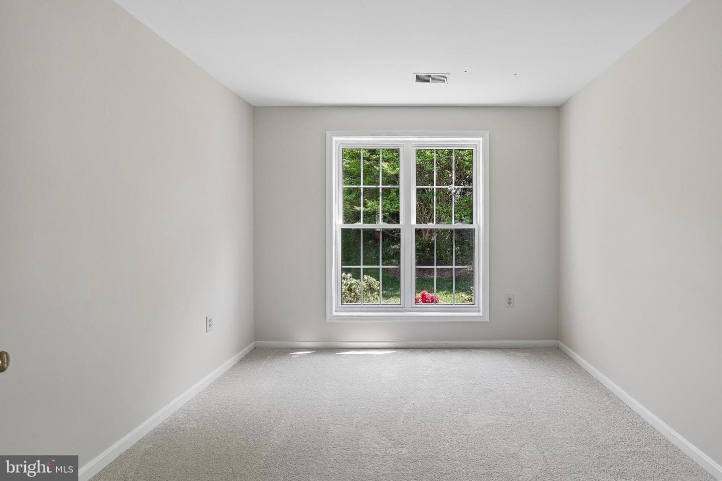 2701 Reign Street photo 25