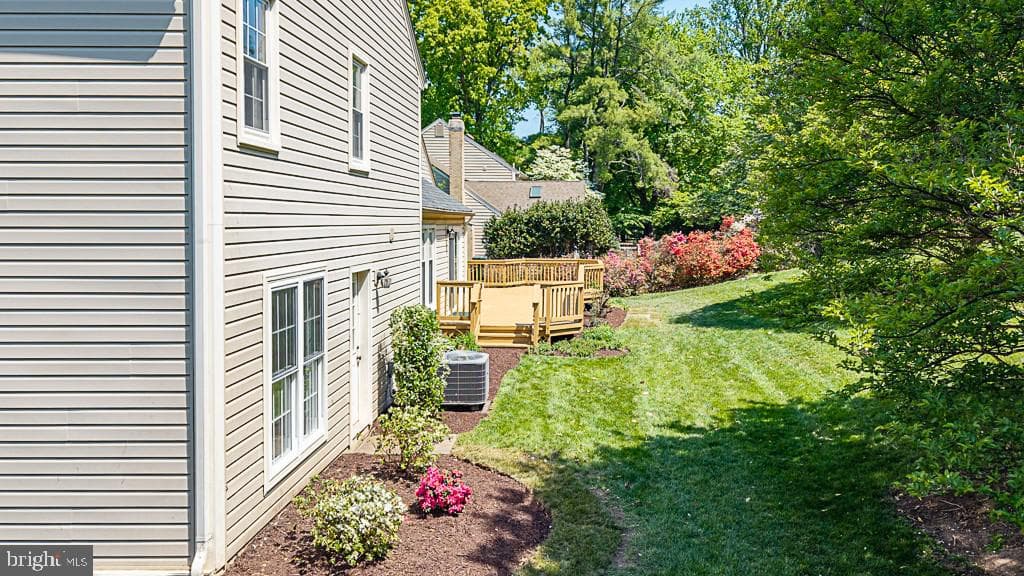 2701 Reign Street photo 48