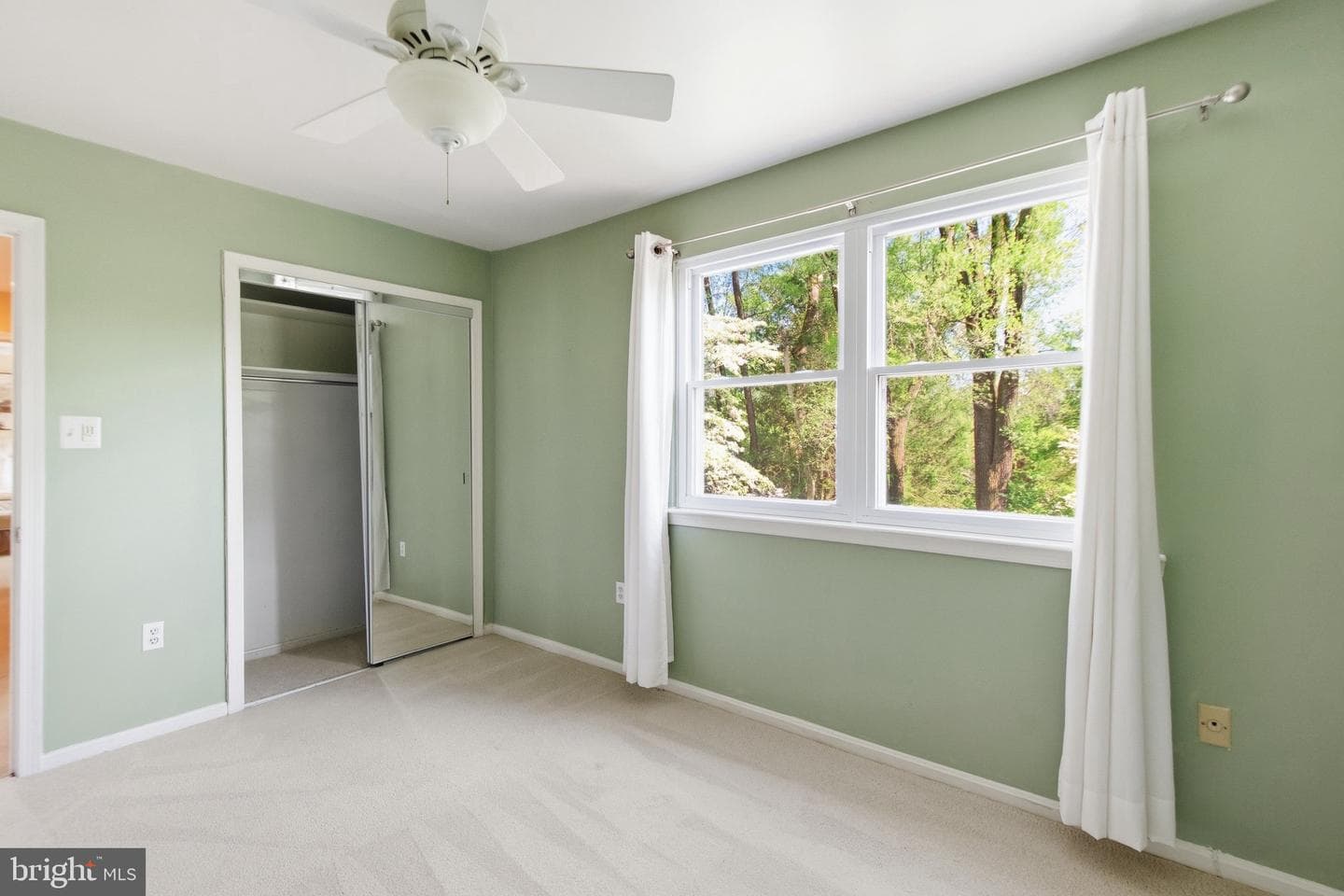 4526 Banff Street photo 39