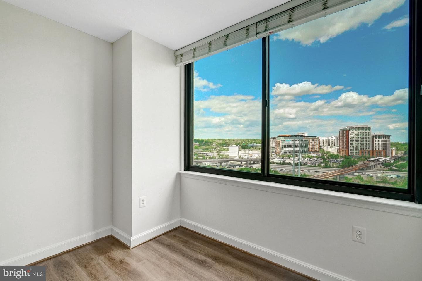 2451 Midtown Avenue #1502 photo 21