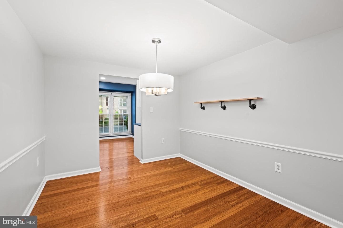 5725 Ridge View Drive photo 14