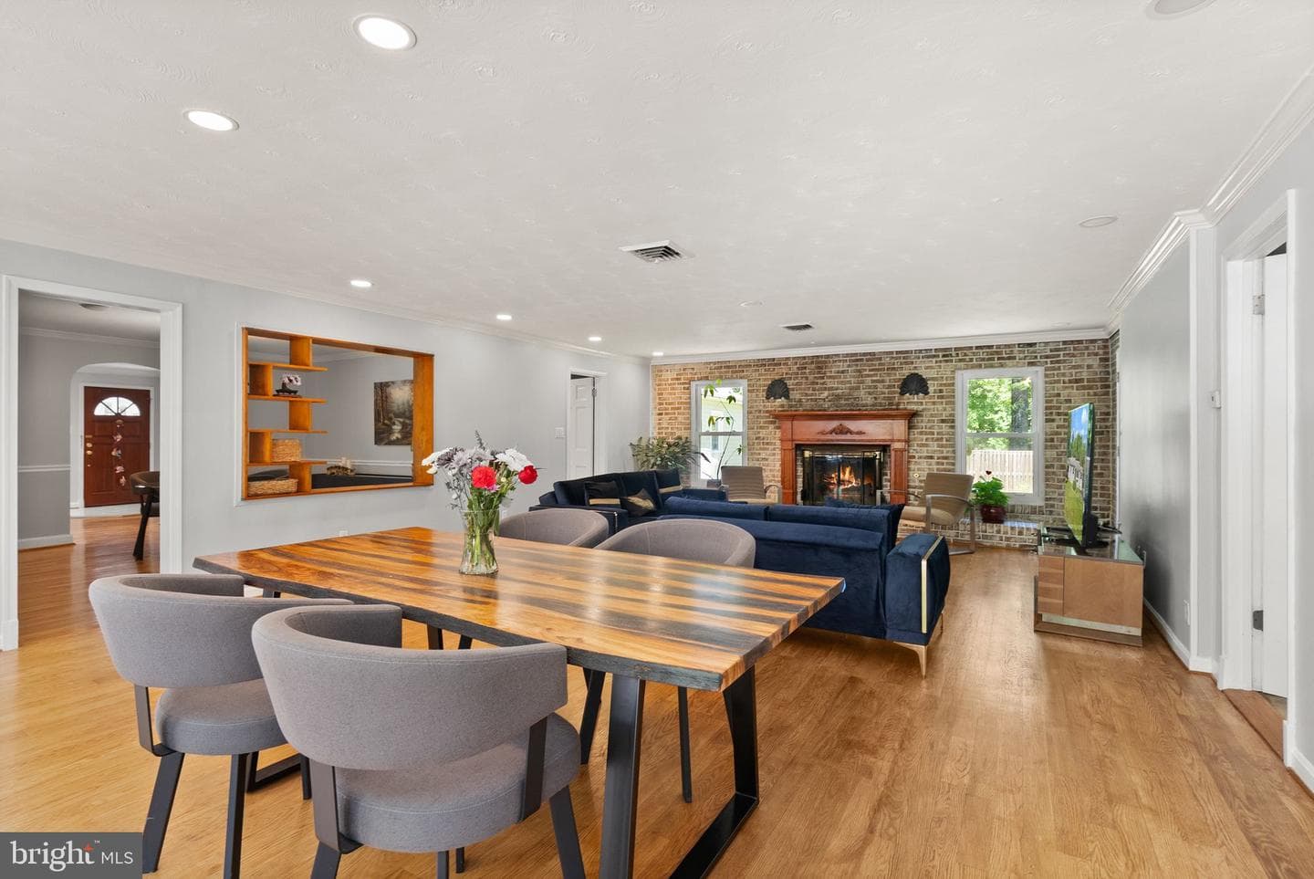 815 Seneca Road photo 21