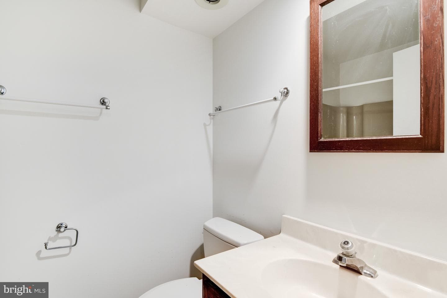 10214 Eagle Landing Court photo 16