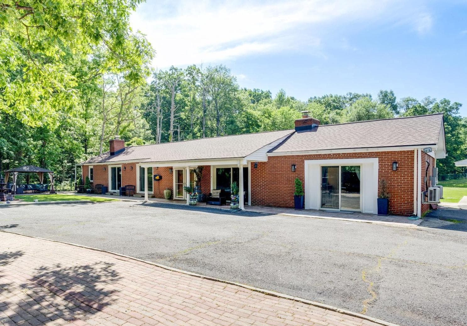 11701 Braddock Rd photo 2