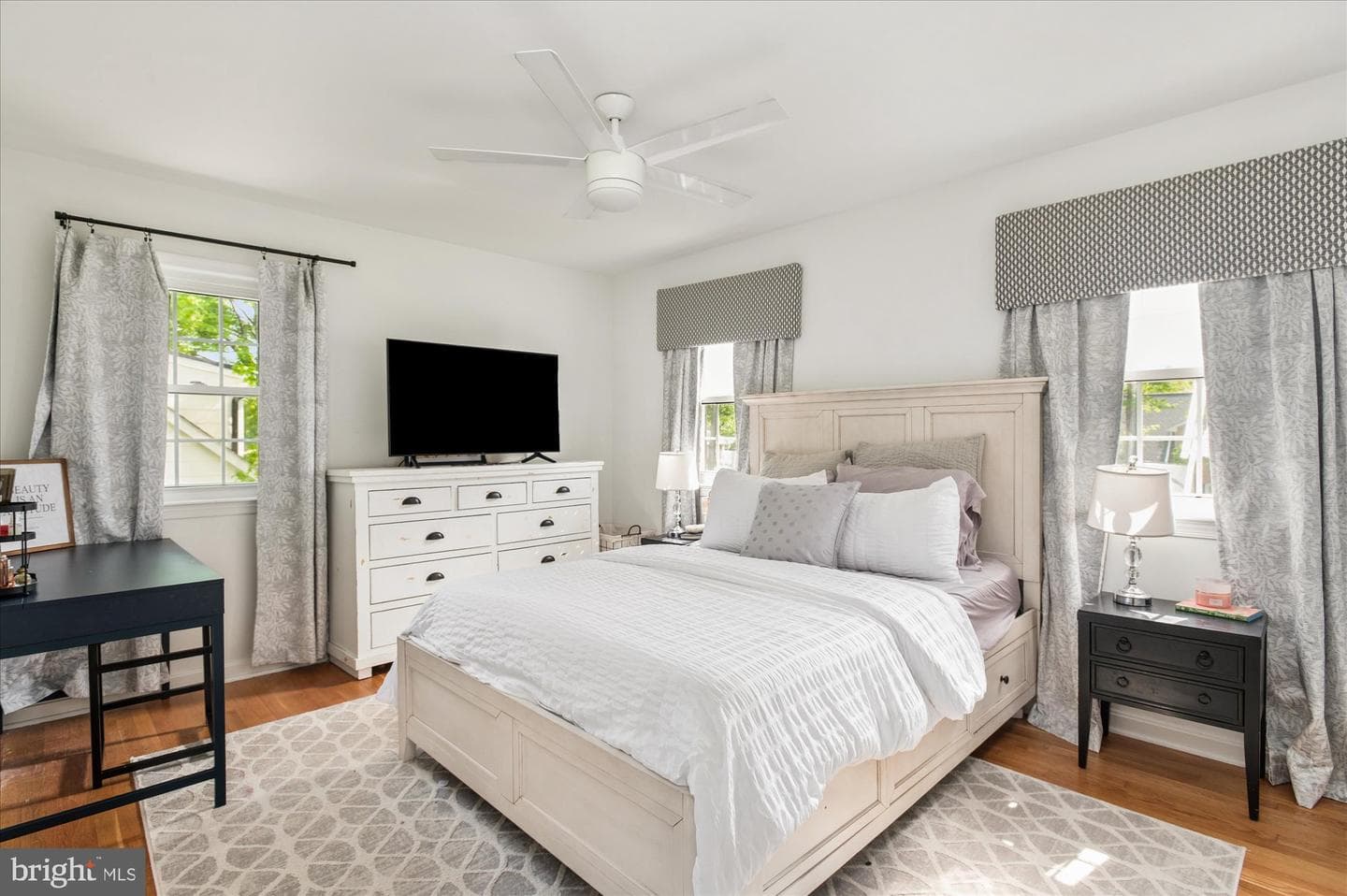 8428 Stable Drive photo 24