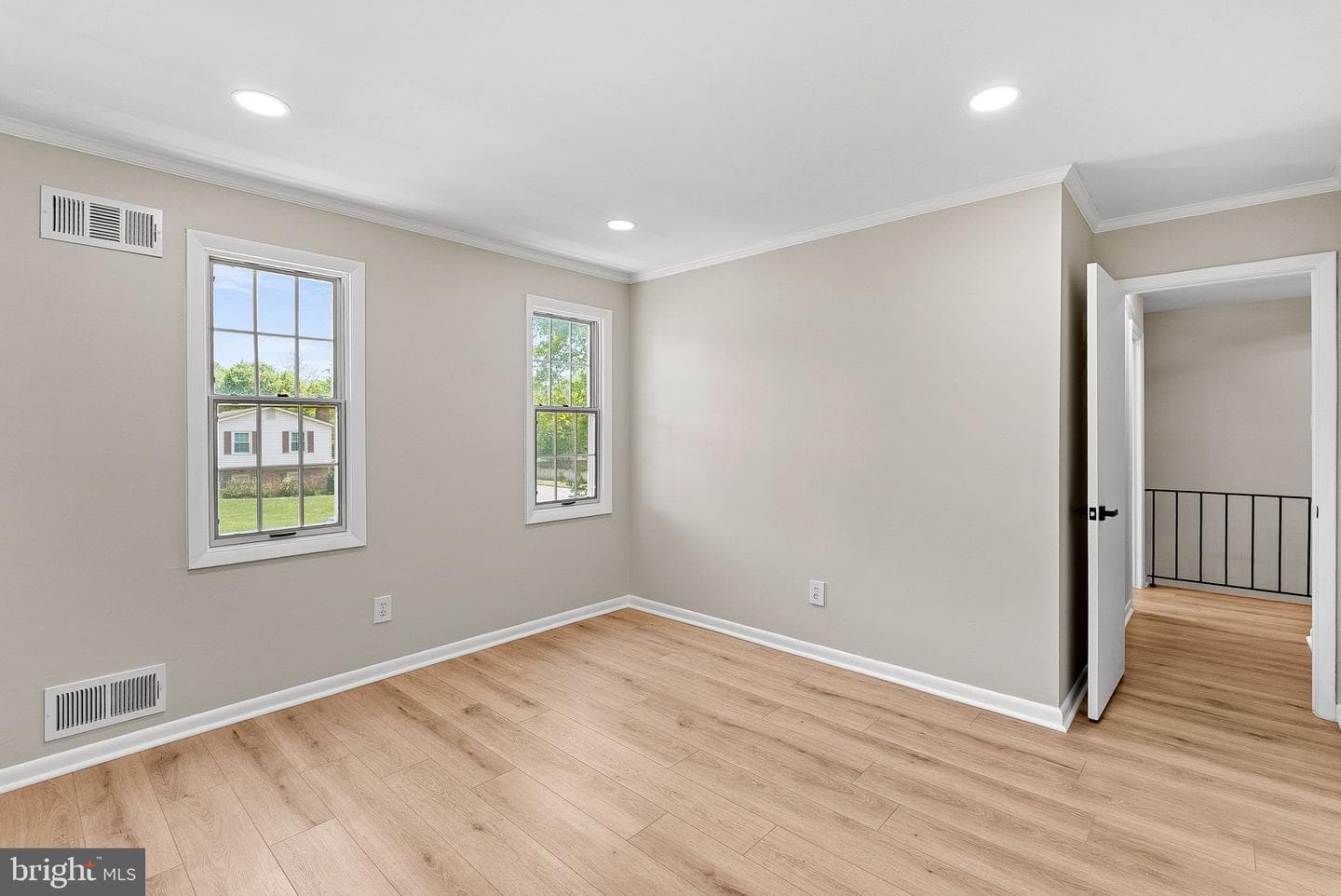 14810 Cranoke Street photo 47