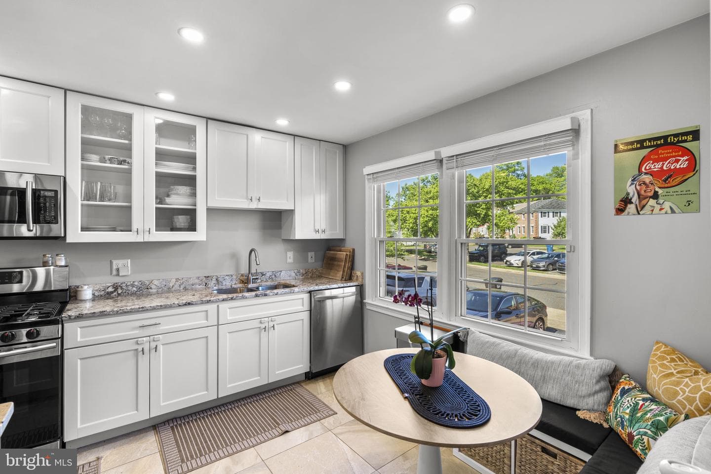 7201 Lake Cove Drive photo 11
