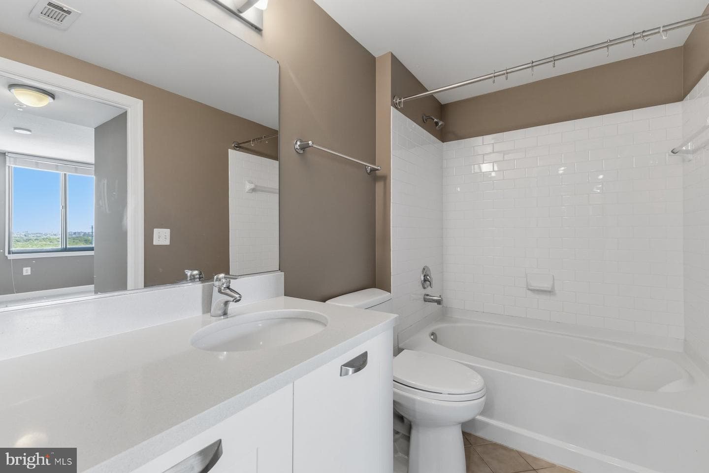 2451 Midtown Avenue #1520 photo 19