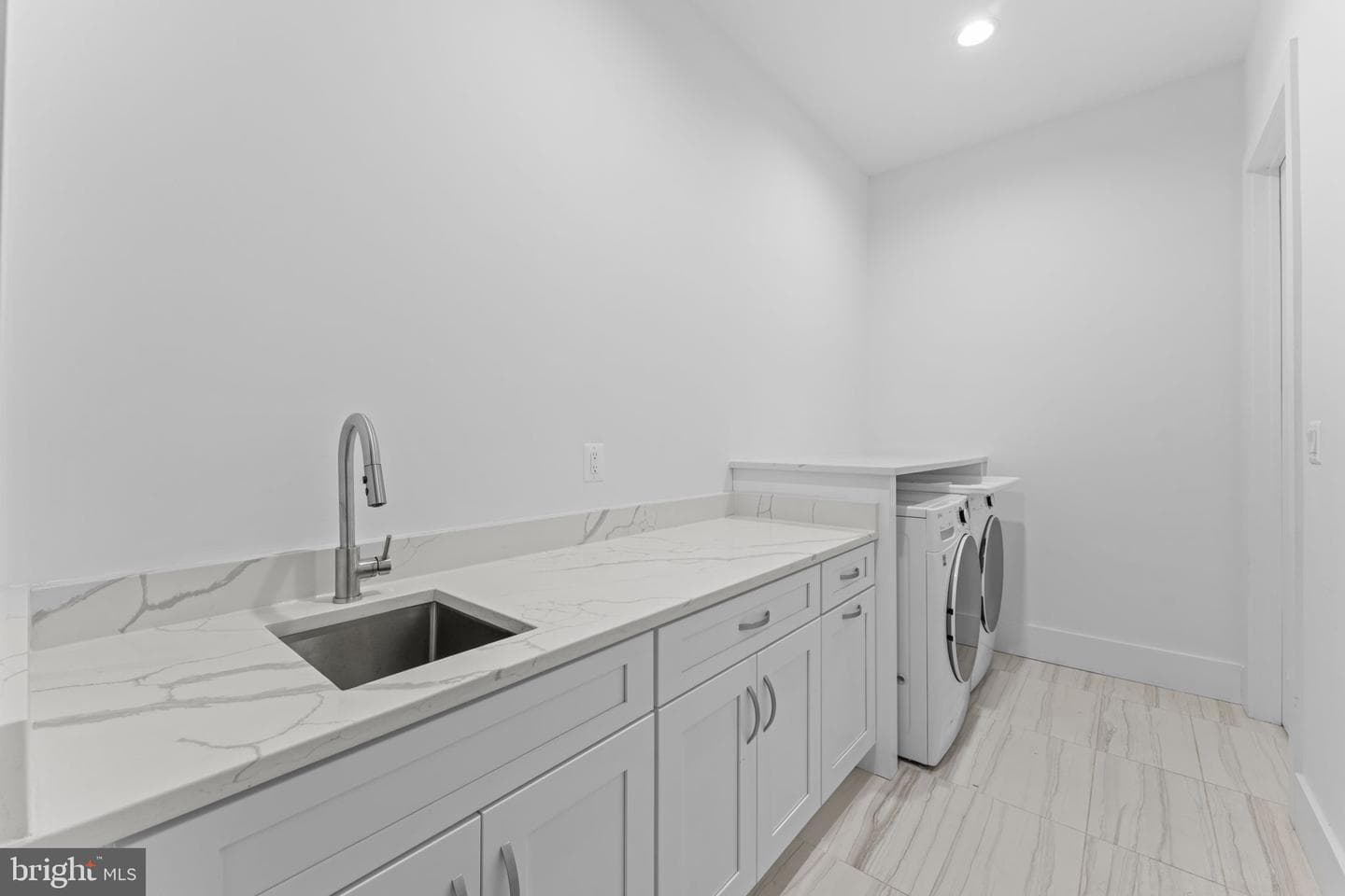 608 Walker Road photo 23
