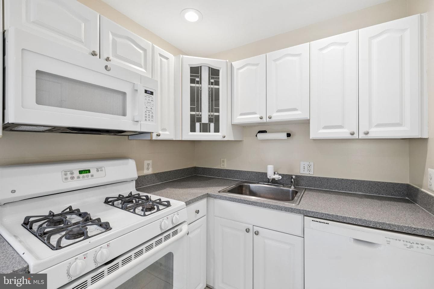 3115 Greenway Boulevard photo 11