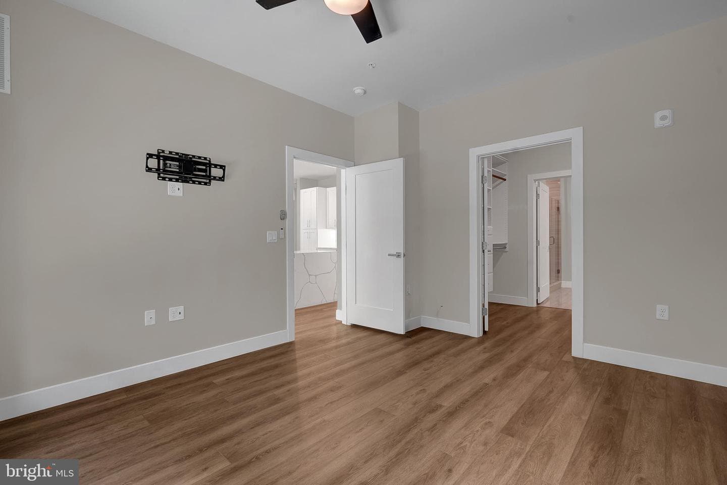 1761 Old Meadow Road #221 photo 10