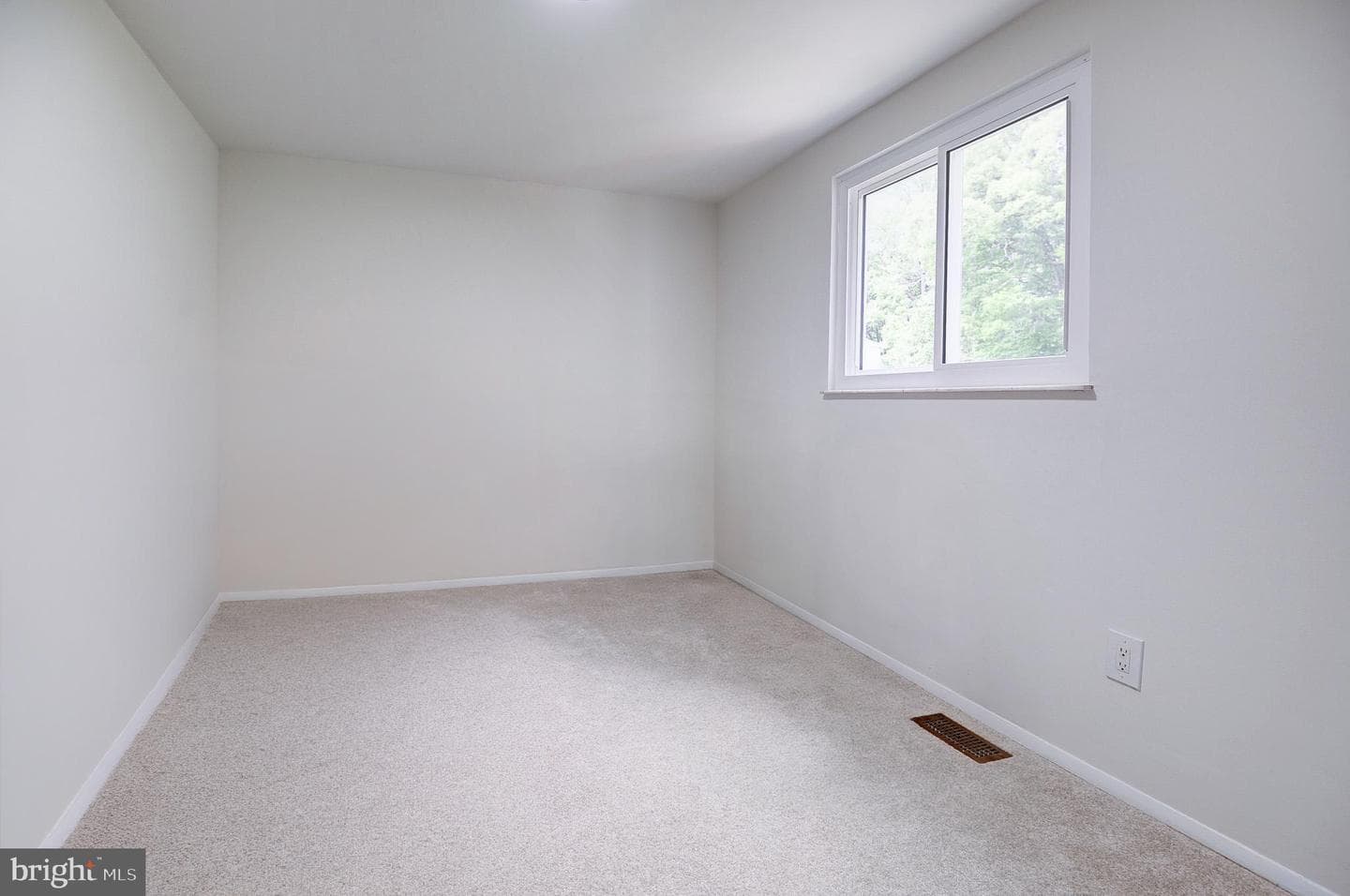 8416 Cedar Falls Court photo 29