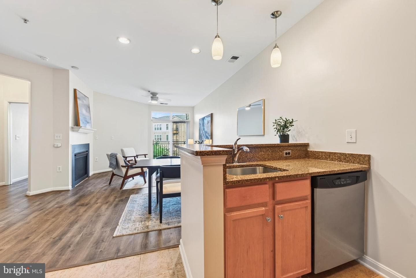 2655 Prosperity Avenue #311 photo 12