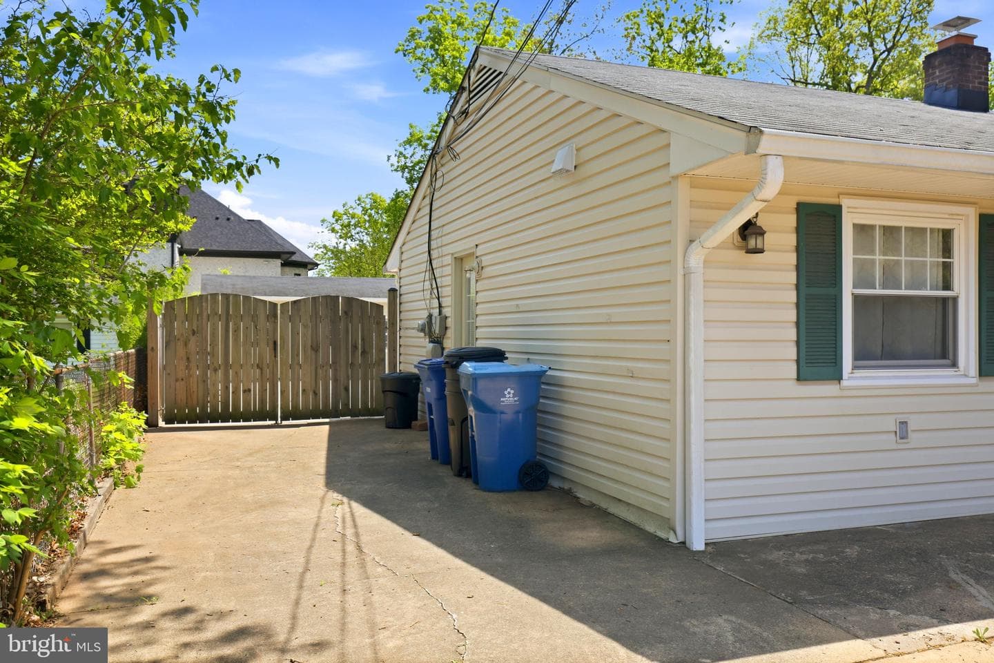 14703 Carlbern Dr photo 47