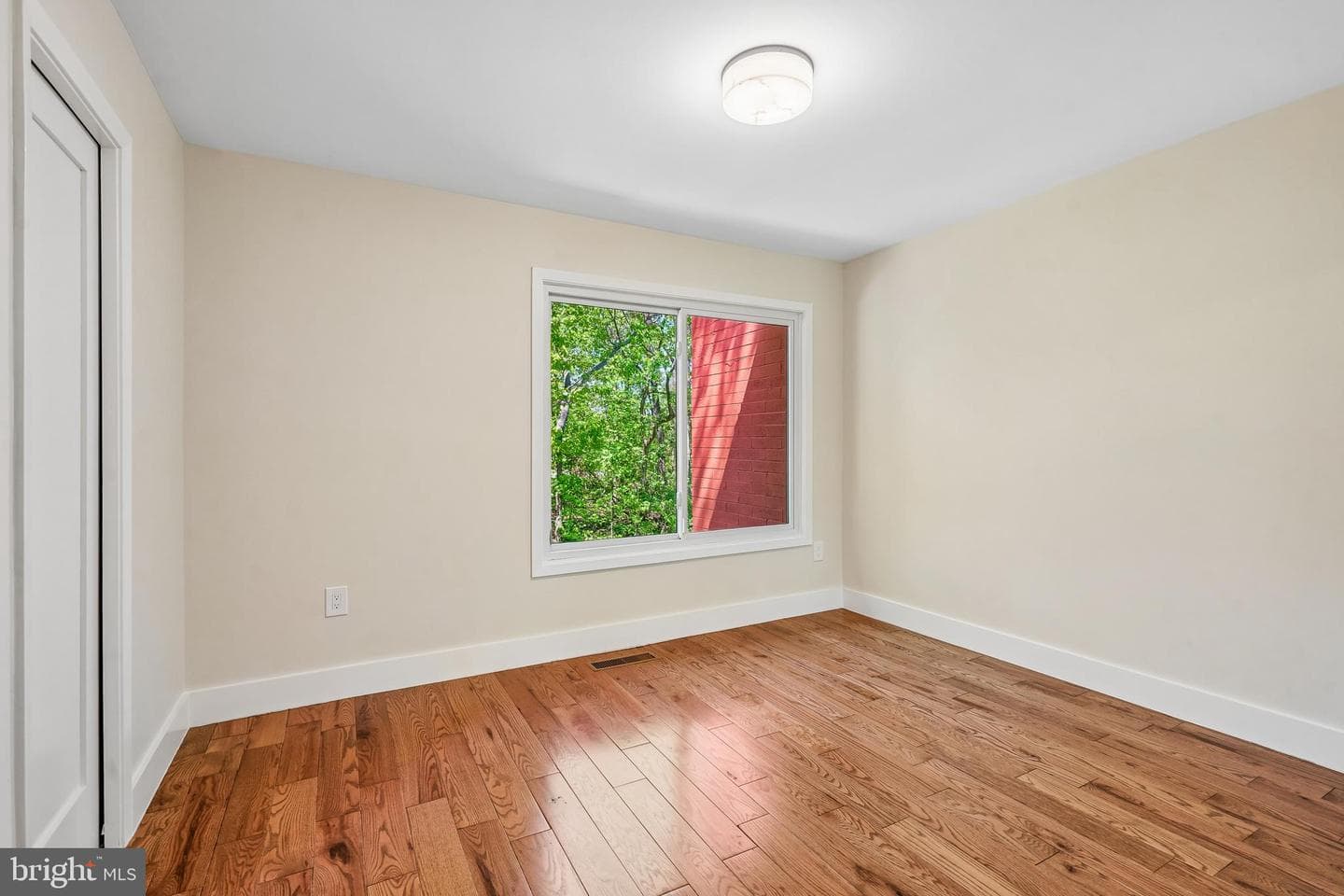 1309 Northgate Square photo 14