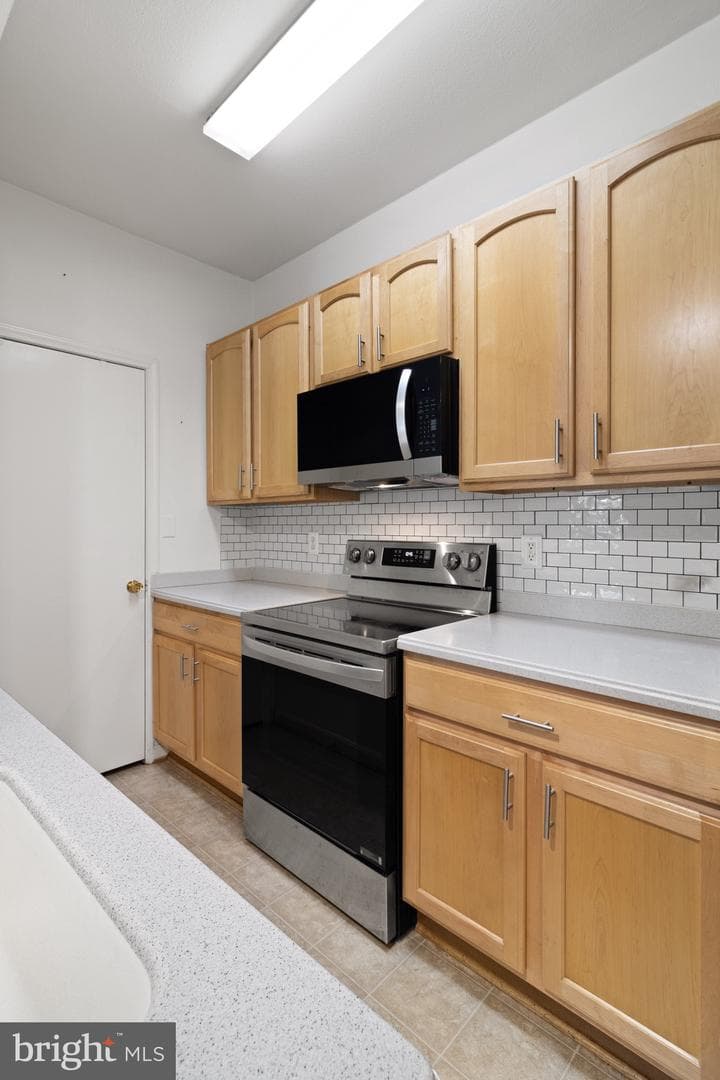 3912 Penderview Drive #528 photo 9