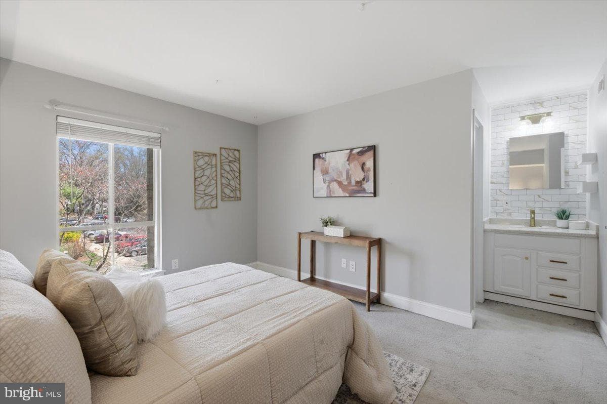 2322 Freetown Court #8/21c photo 22