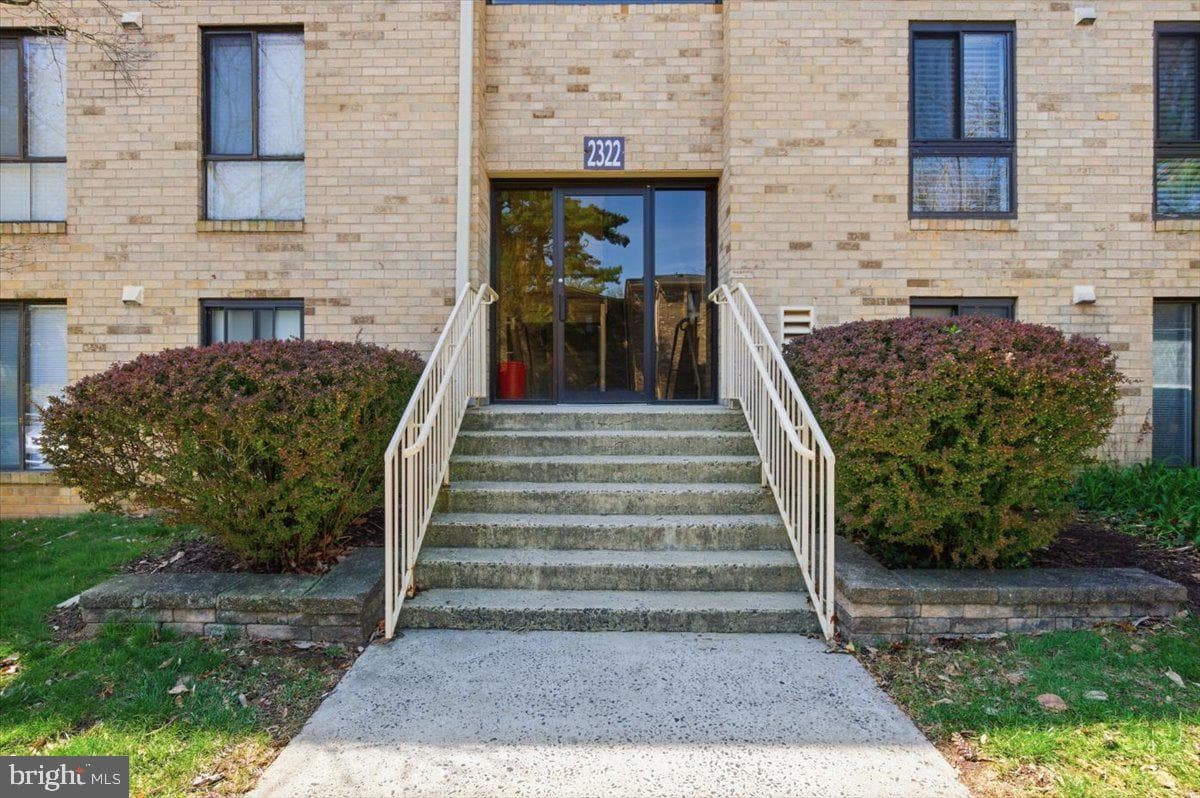 2322 Freetown Court #8/21c photo 29