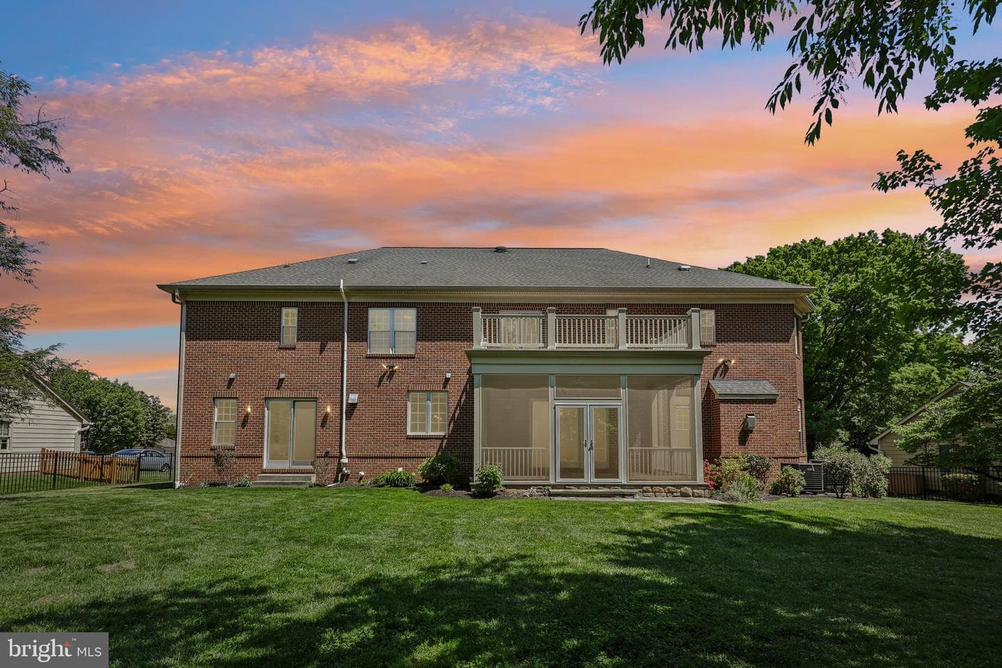 7008 Hamel Hill Court photo 2