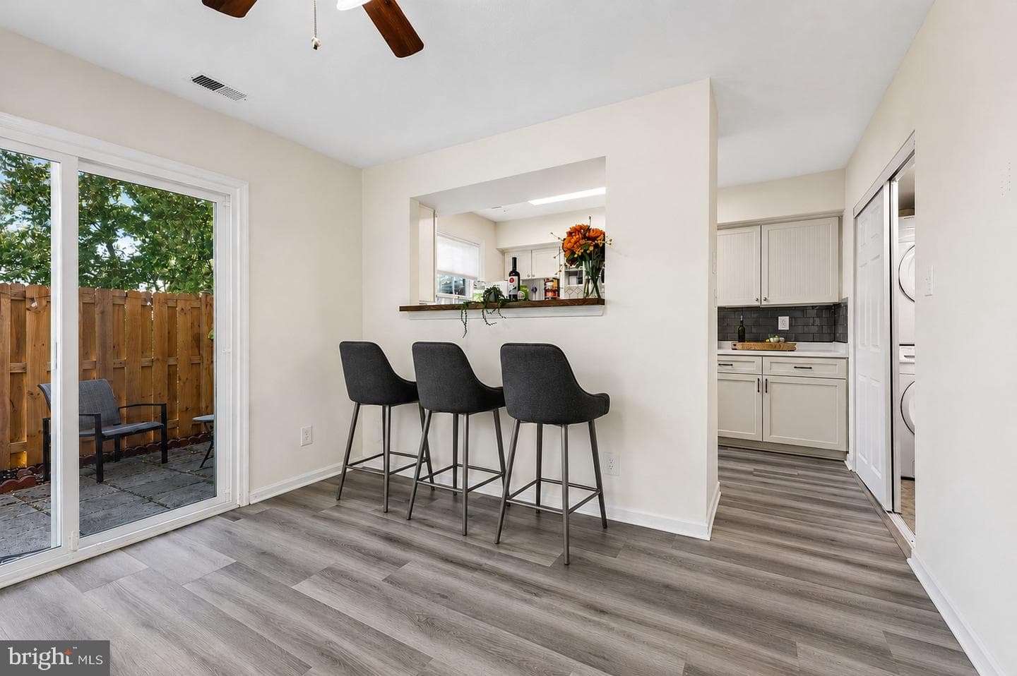 9899 Hagel Circle photo 15