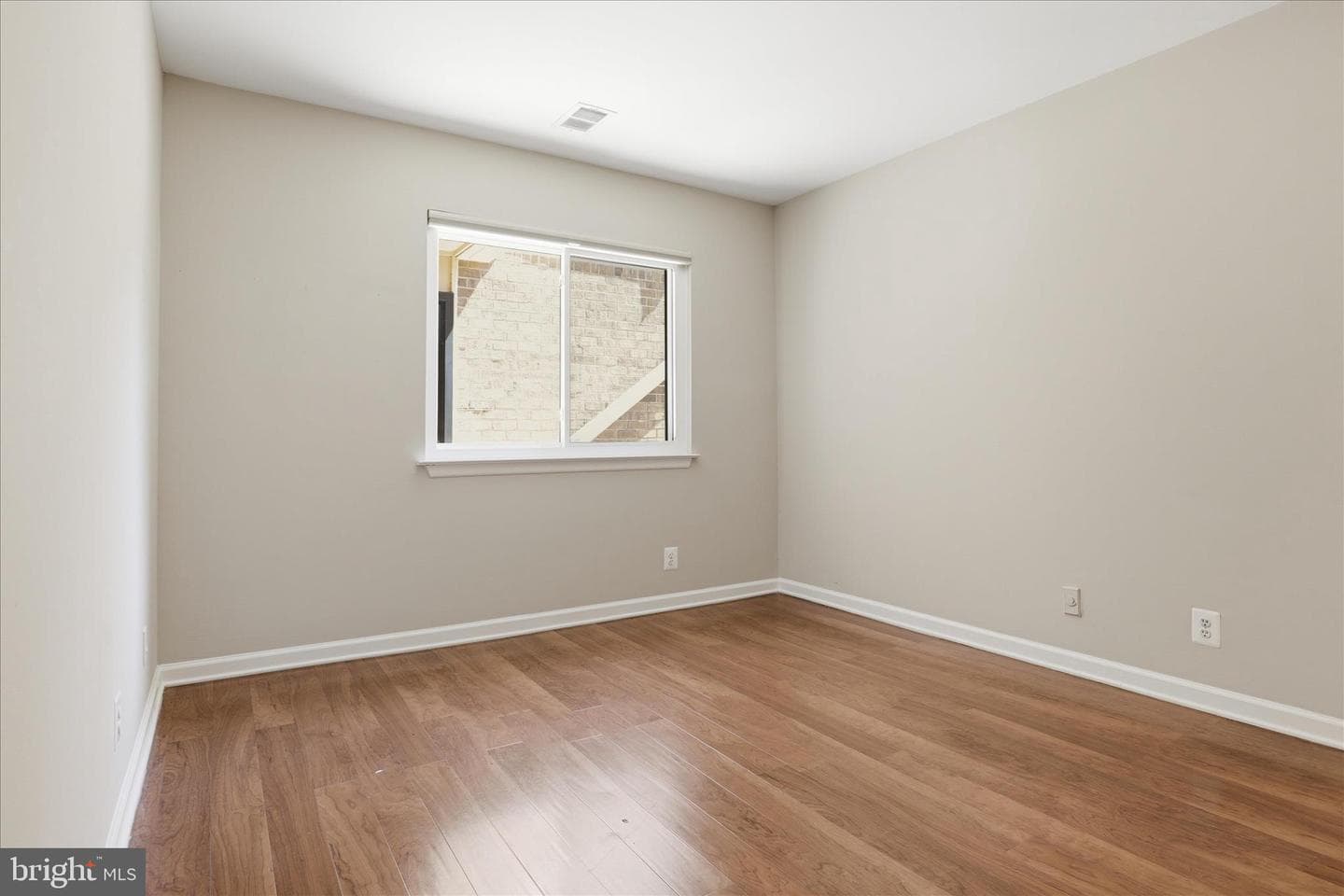 2444 Glengyle Drive #242 photo 13