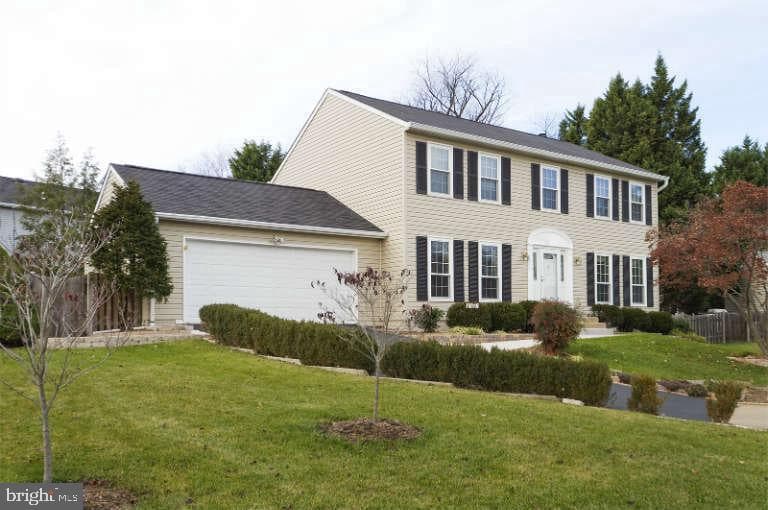 1454 Parkvale Court photo 1