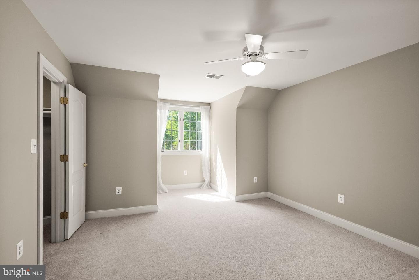 5033 Huntwood Manor Drive photo 53