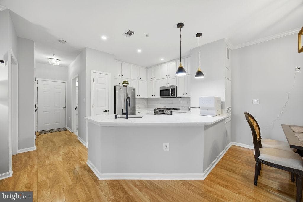 5106 Travis Edward Way #c photo 20